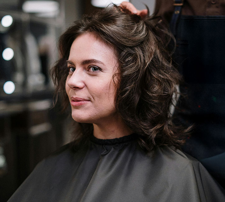 salon-coiffure-naturel-accei-mise-en-beaute-cheveux-wavy-boucle-cocon-damma